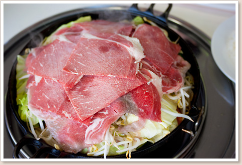 肉投入