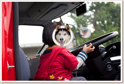 消防車の運転席
