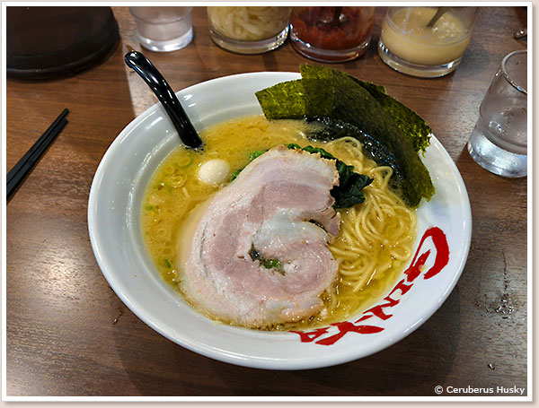 濃厚豚骨醤油ラーメン