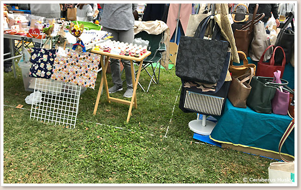 フリーマーケット会場