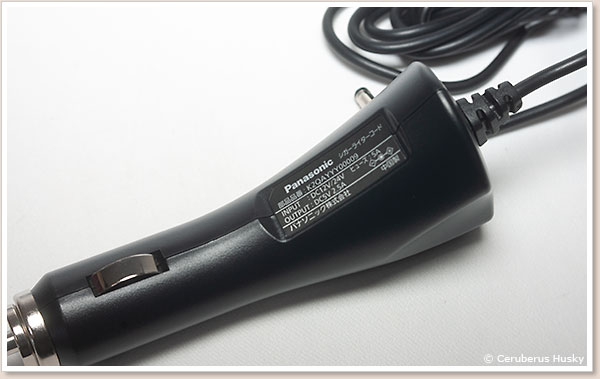 シガーライターソケットアダプターは12V/24V両対応