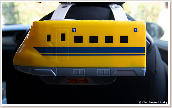 自動車のシートに取り付け