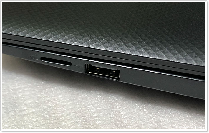 DELL Vostro3582 SDカードスロット