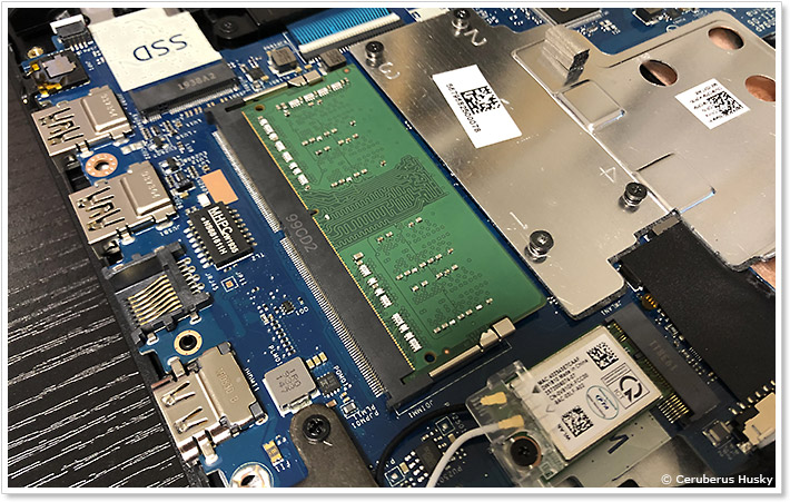 純正の4GB