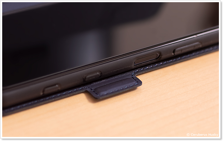 Xperia 5 II 手帳型ケースのボタン周り